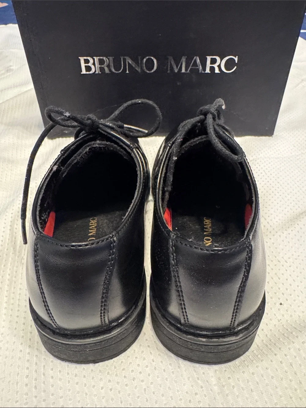 Men's Black Leather Cap-Toe Dress Shoes